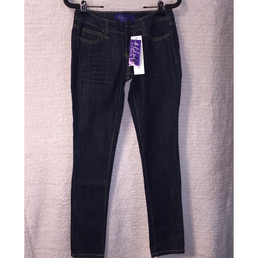 Miley Cyrus Azria straight leg  skinny jeans size 5 NWT